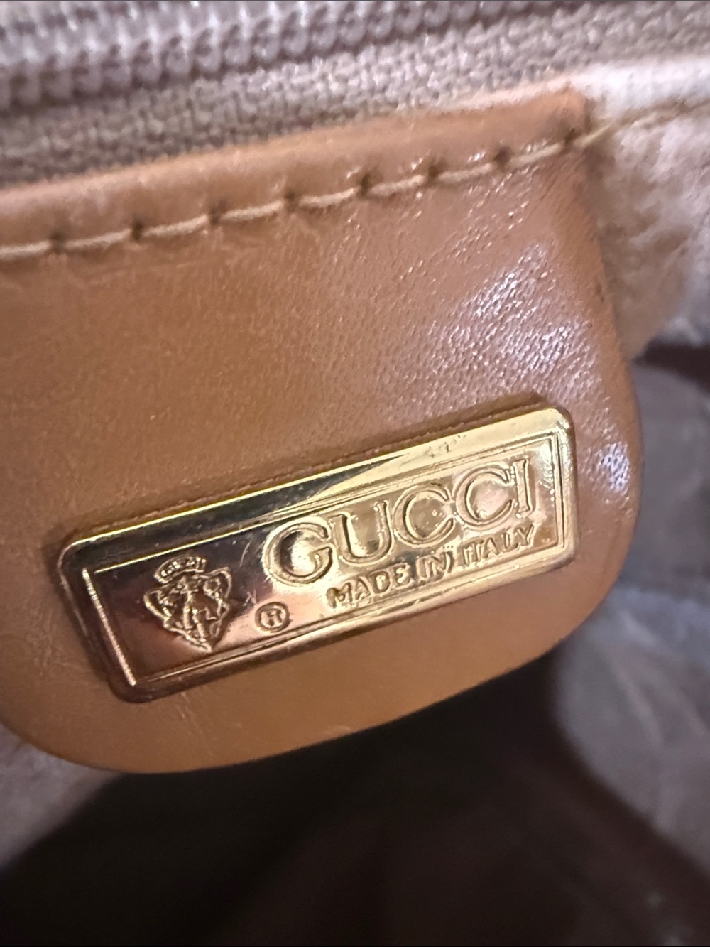 Authentic Gucci Tote - Vintage Gucci shoulder bag- Gucci Computer handbag - Picture 9 of 15